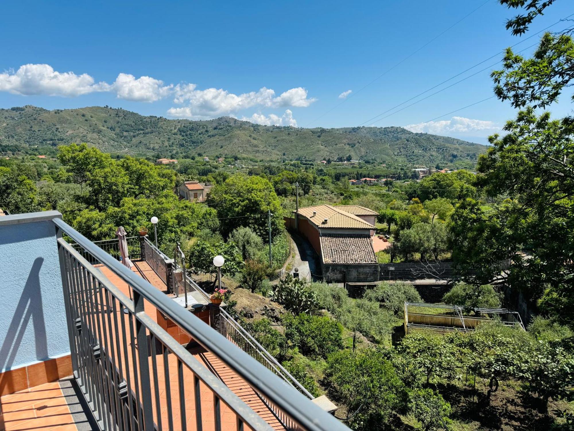 Villa Melany Casa Vacanza Piedimonte Etneo Esterno foto